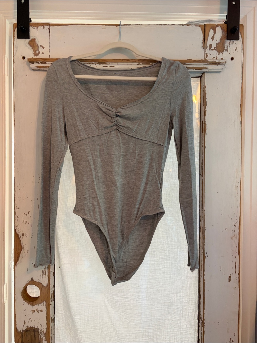 Long-Sleeve Gray Bodysuit with Front Twist